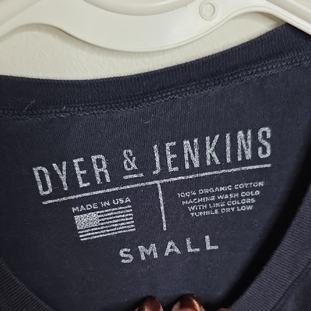 Dyer& Jenkins Organic Cotton Traveler Tee - Picture 4 of 5